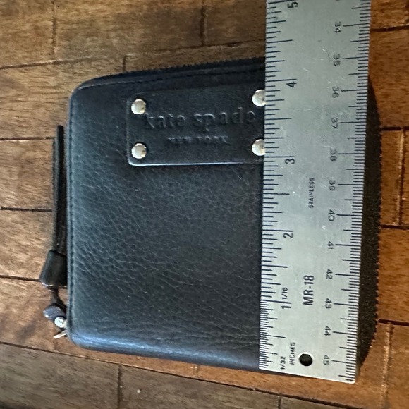 Kate Spade vintage Black Pebbled Leather Zip Arnd Tassel Wallet Polka Dot Lining - Picture 8 of 10